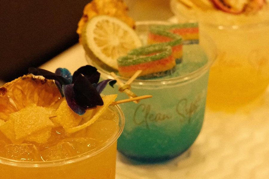 Garnished Clean Sips mocktails on a table at a wedding